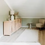 Bohemian Wellness Met Hottub & Sauna * Ewijk