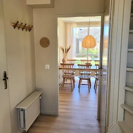 Bohemian Wellness Met Hottub & Sauna Ewijk