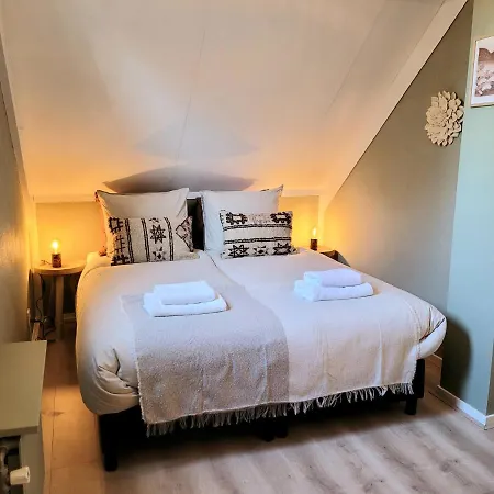 Bohemian Wellness Met Hottub & Sauna Ewijk