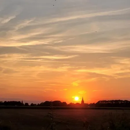 Bohemian Wellness Met Hottub & Sauna * Ewijk