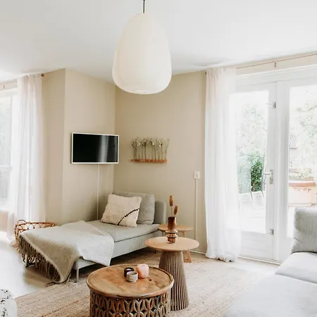 Bohemian Wellness Met Hottub & Sauna Vakantiehuis Ewijk