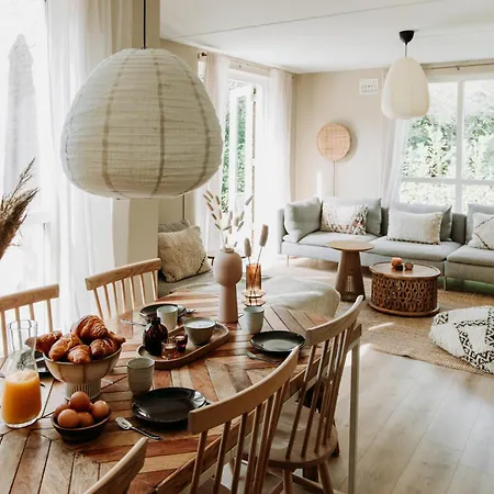 Bohemian Wellness Met Hottub & Sauna *