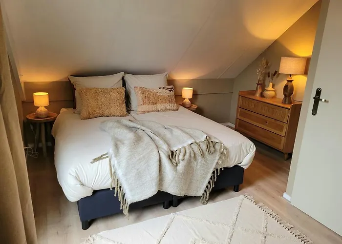 Bohemian Wellness Met Hottub & Sauna *