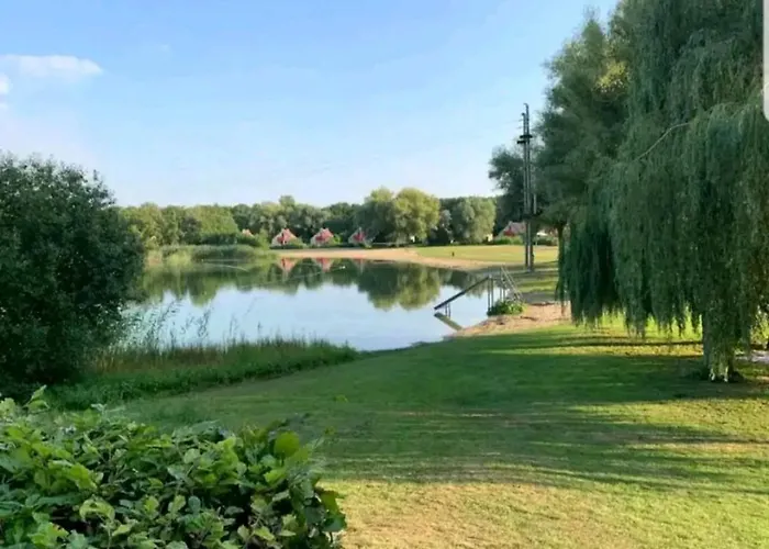 Сasa de vacaciones Bohemian Wellness Met Hottub & Sauna Ewijk