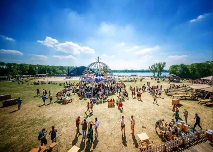 Bohemian Wellness Met Hottub & Sauna Tatil Evi