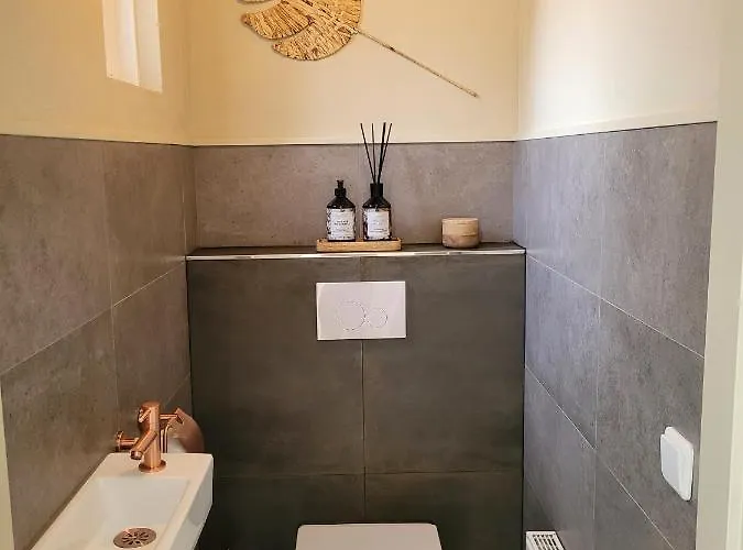 Сasa de vacaciones Bohemian Wellness Met Hottub & Sauna Ewijk