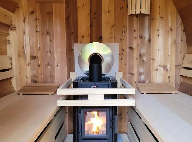 Bohemian Wellness Met Hottub & Sauna