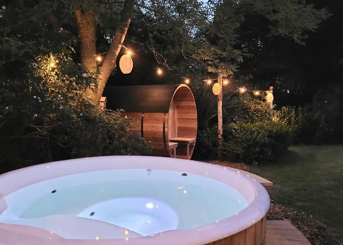 Bohemian Wellness Met Hottub & Sauna Tatil Evi *