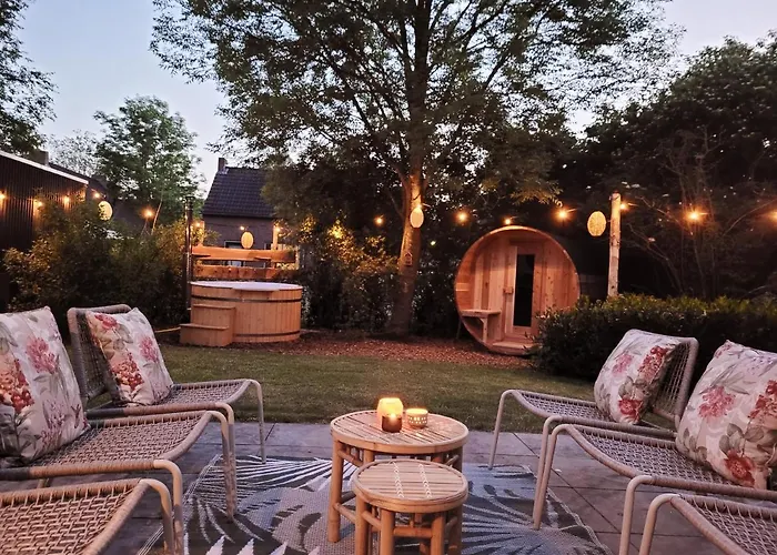 Сasa de vacaciones Bohemian Wellness Met Hottub & Sauna *