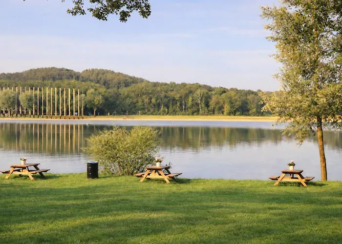 Сasa de vacaciones Bohemian Wellness Met Hottub & Sauna Ewijk