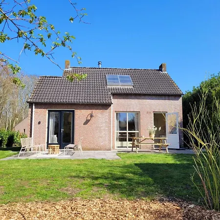 Bohemian Wellness Met Hottub & Sauna Holiday home *