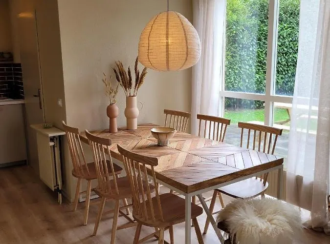 Holiday home Bohemian Wellness Met Hottub & Sauna