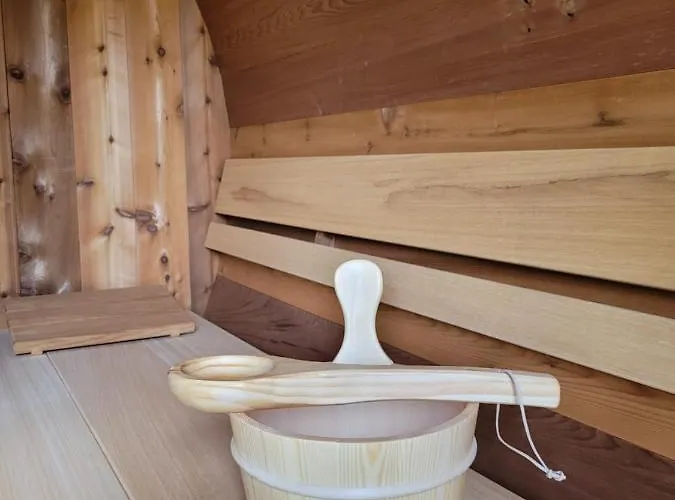 Bohemian Wellness Met Hottub & Sauna Holiday home *