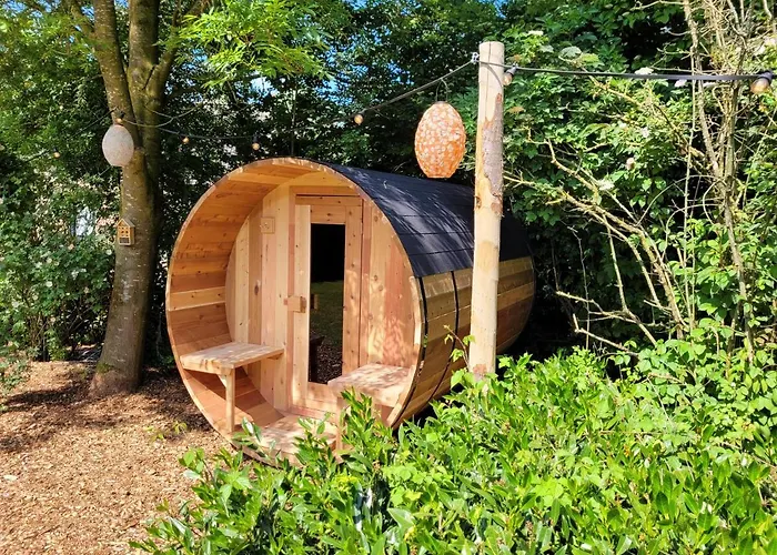 Holiday home Bohemian Wellness Met Hottub & Sauna Ewijk