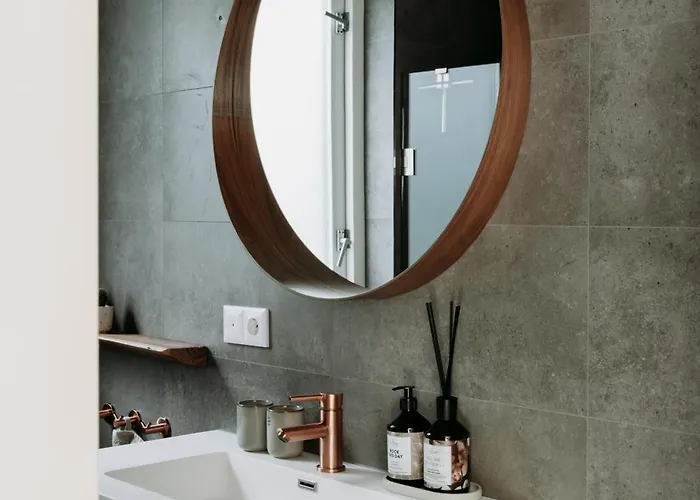 Semesterbostad Bohemian Wellness Met Hottub & Sauna Ewijk